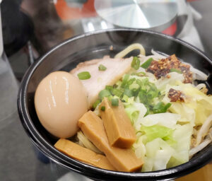 つけ麺総本山 無双 八王子店さんは極太麺で驚異の食べ応え!!